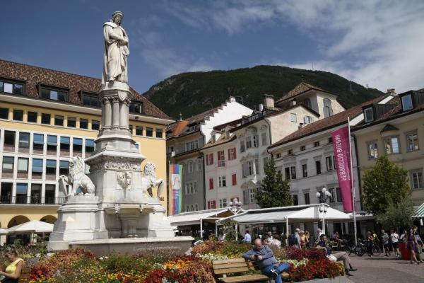 Delai Lägenhet Bolzano Exteriör bild